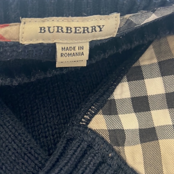 Authentic Burberry Boys Sweater - Picture 4 of 5